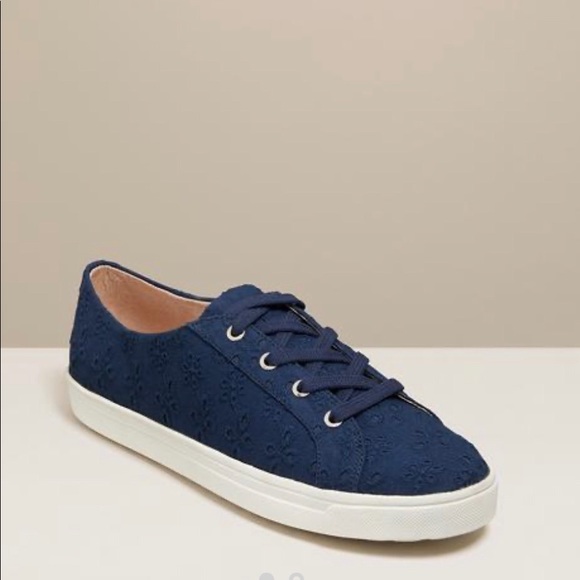 Jack Roger Eyelit Sneakers - Picture 3 of 3